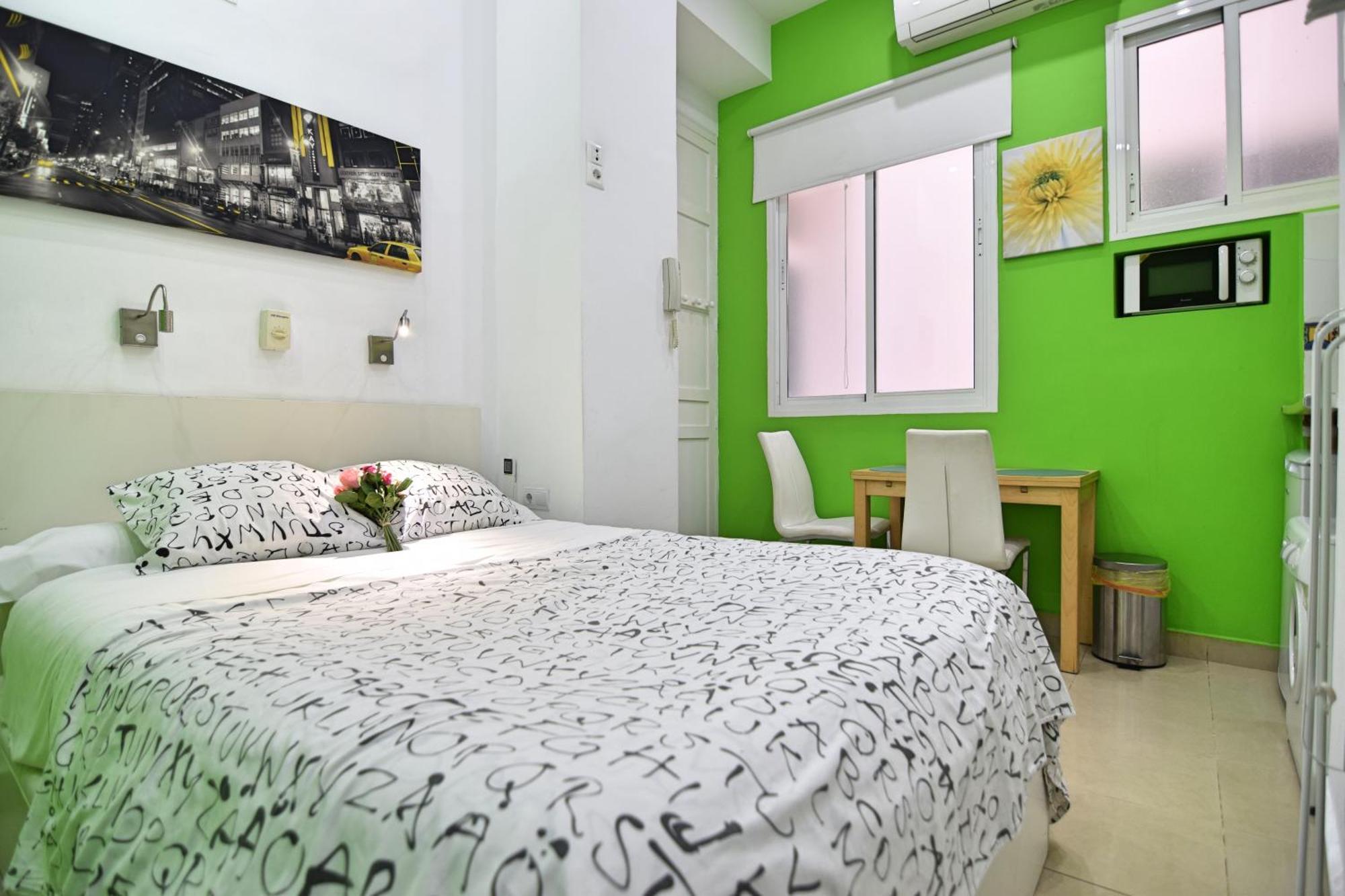 Apartamentos Marques De La Merced Málaga Esterno foto