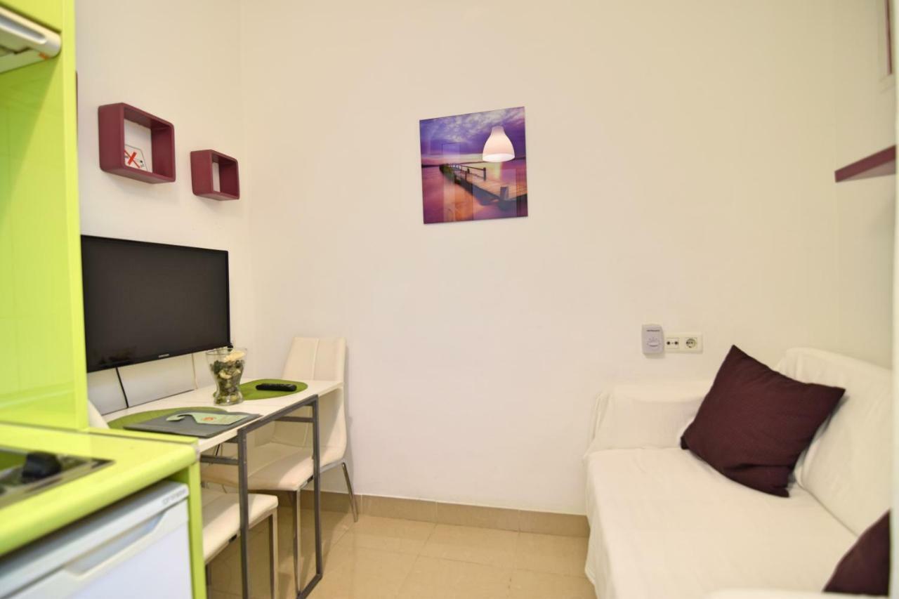 Apartamentos Marques De La Merced Málaga Esterno foto